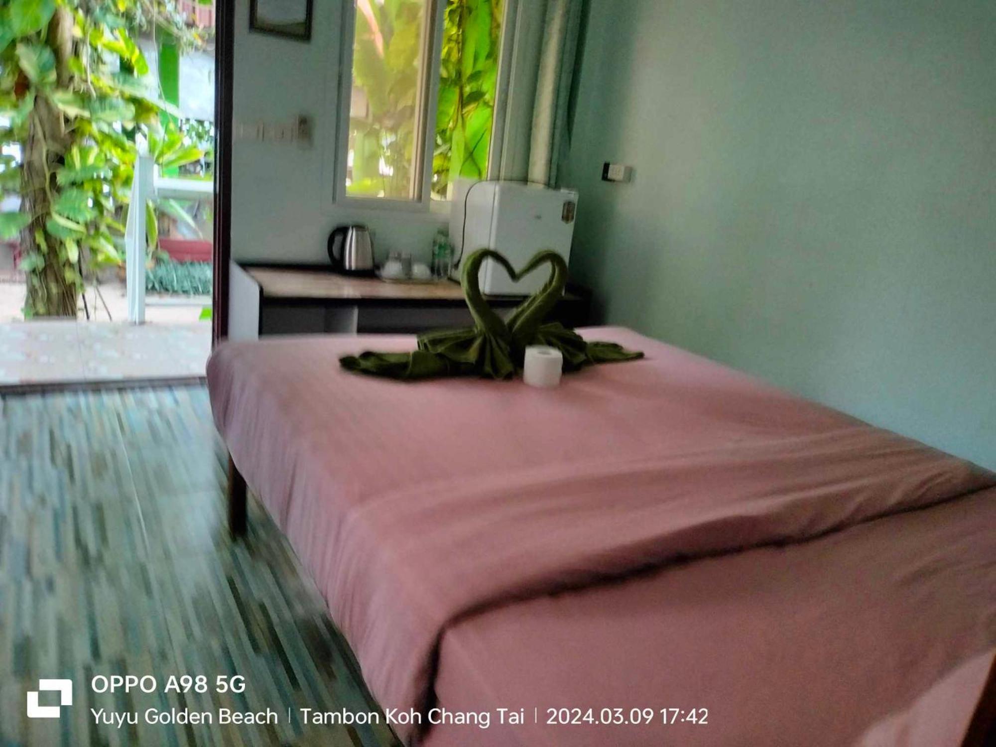 Yuyu Golden Beach Koh Chang Room photo