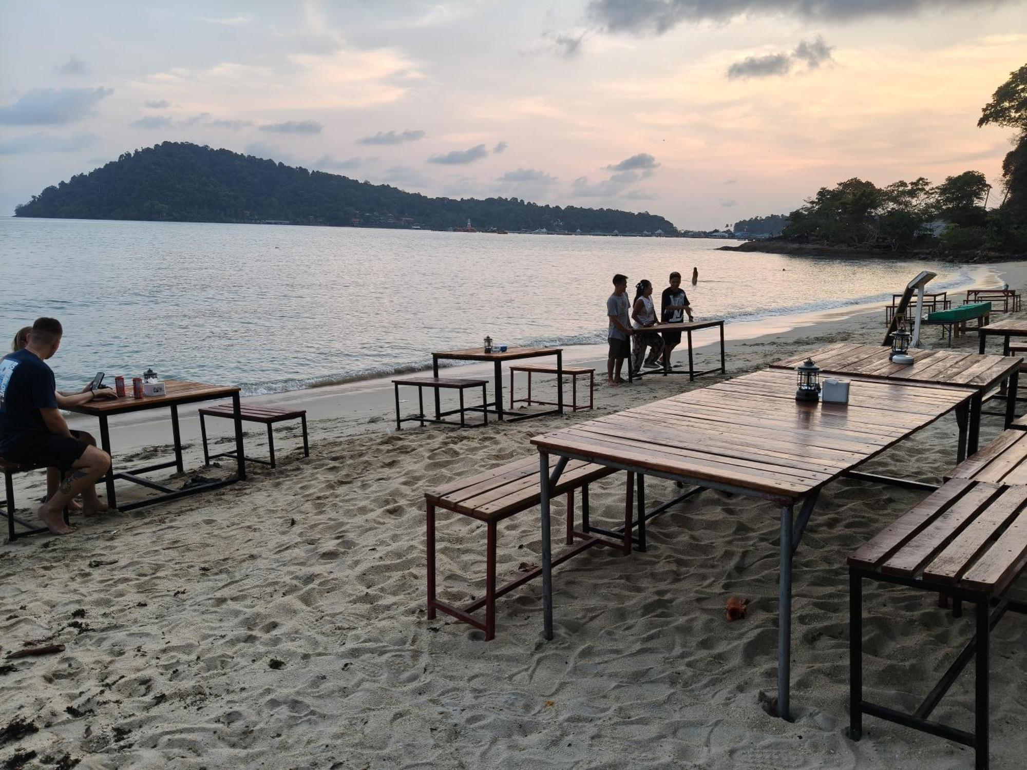 Yuyu Golden Beach Koh Chang Exterior photo